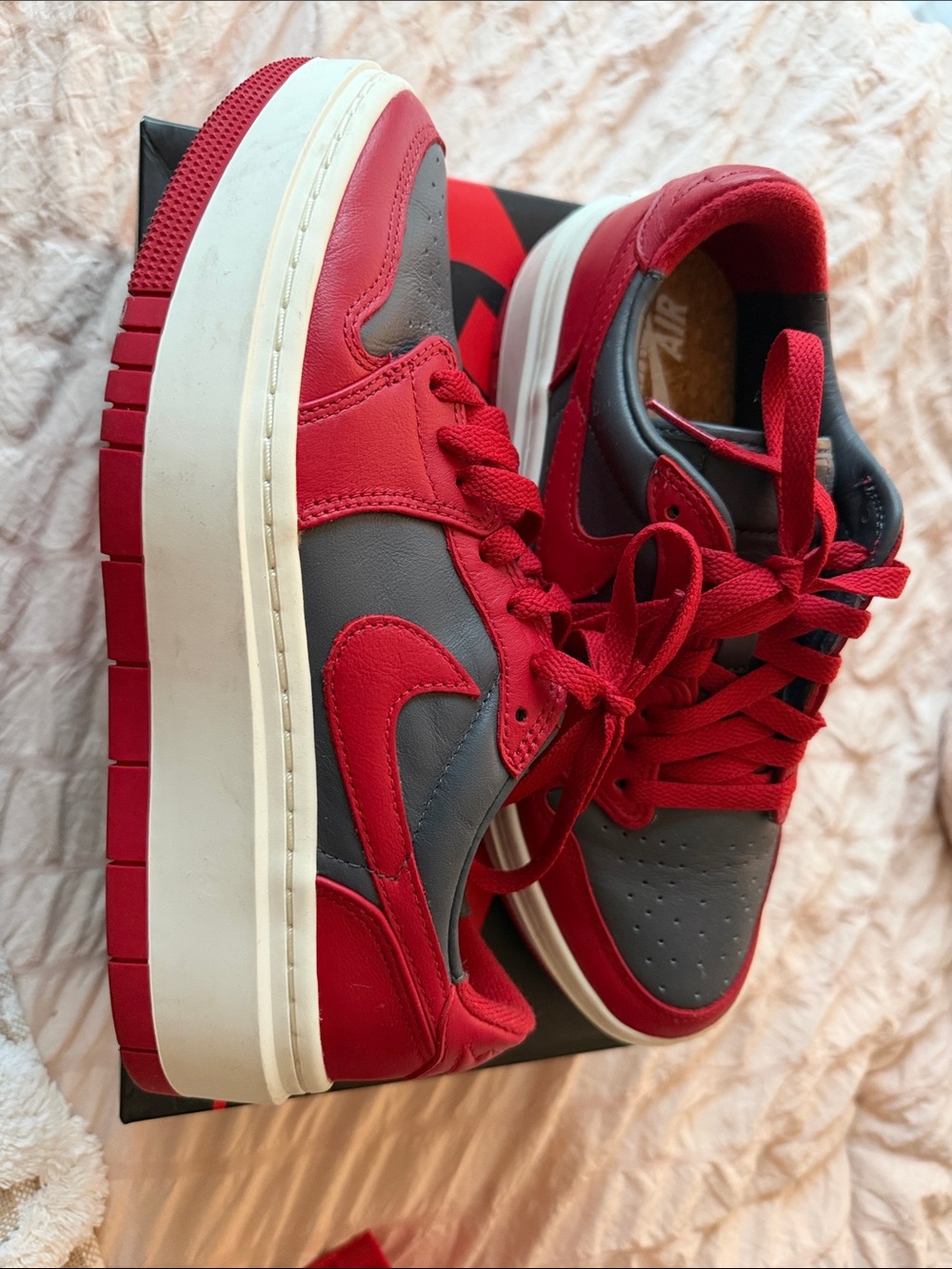 Nike Women’s Sneakers in Red and Gray